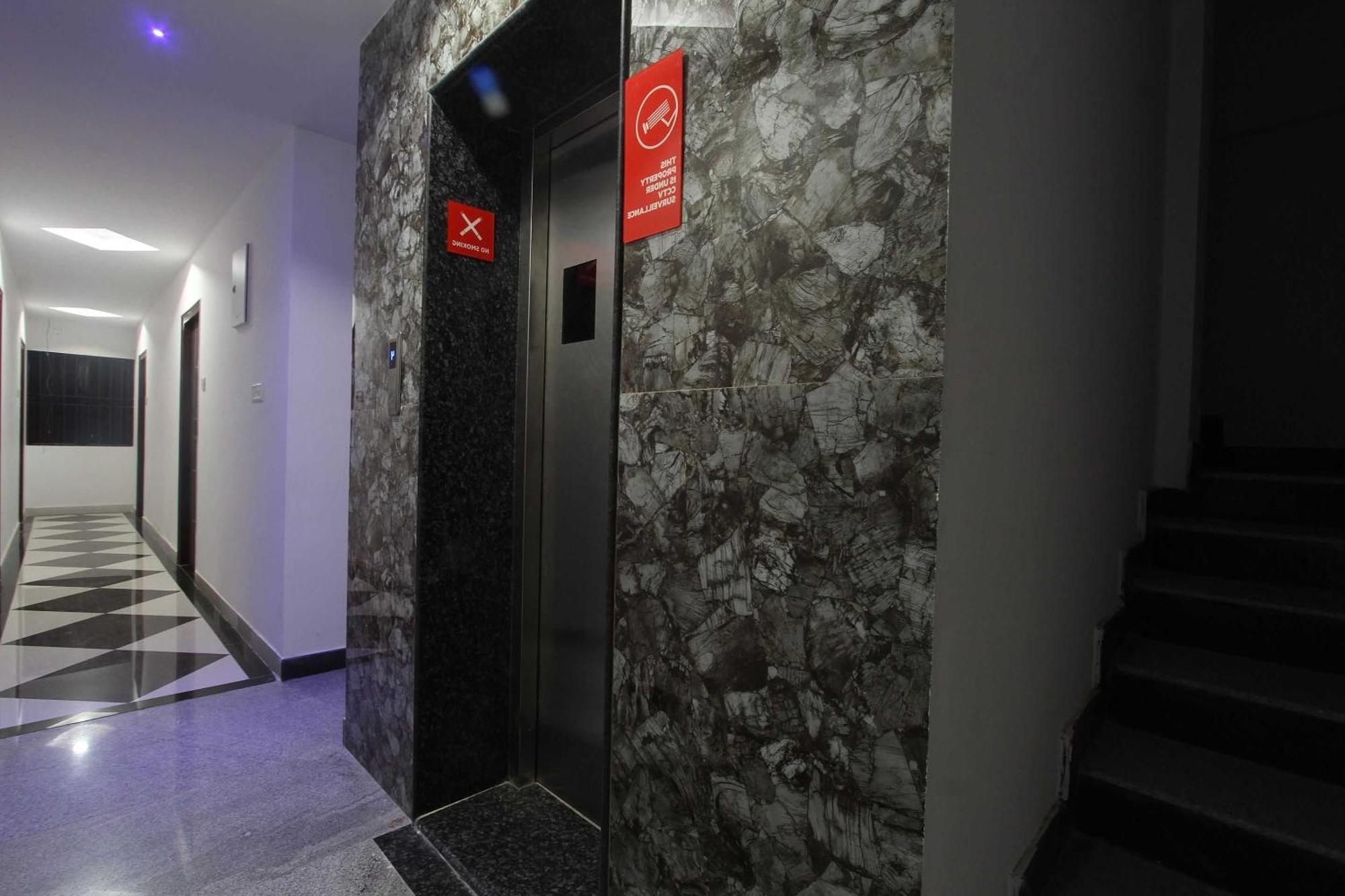 העיר בנגלור Hotel O V R Residency Near Sri Amruth Chithra Mandira מראה חיצוני תמונה